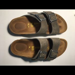 Birkenstock sandals!! Brown leather!